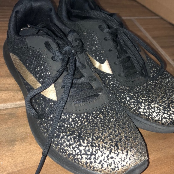 Sneakers - Picture 1 of 3